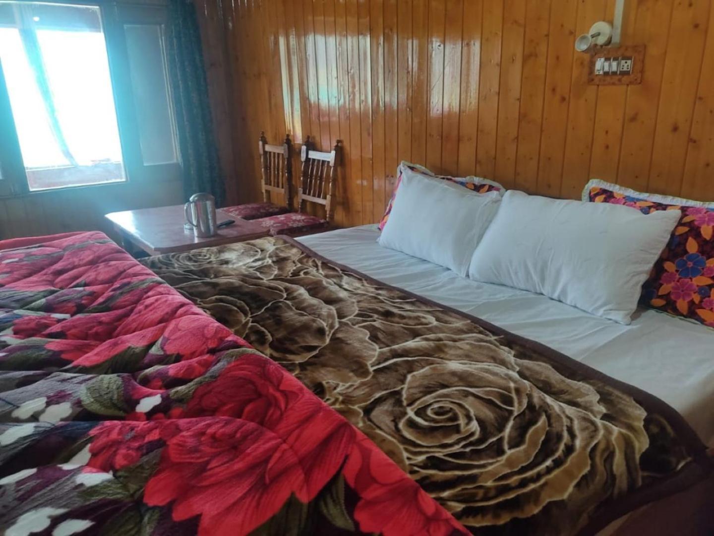 Roseland Cottage , Gulmarg Zewnętrze zdjęcie