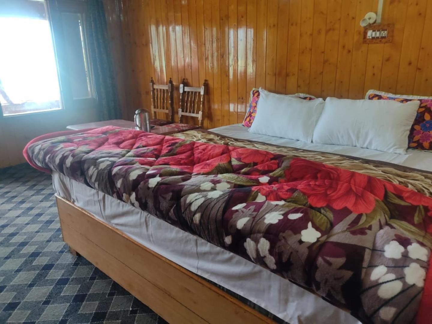 Roseland Cottage , Gulmarg Zewnętrze zdjęcie