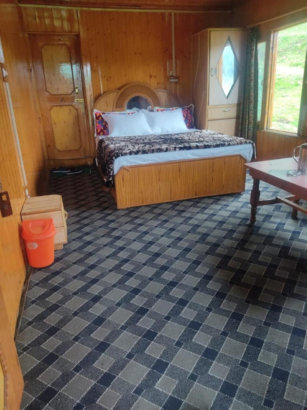 Roseland Cottage , Gulmarg Zewnętrze zdjęcie