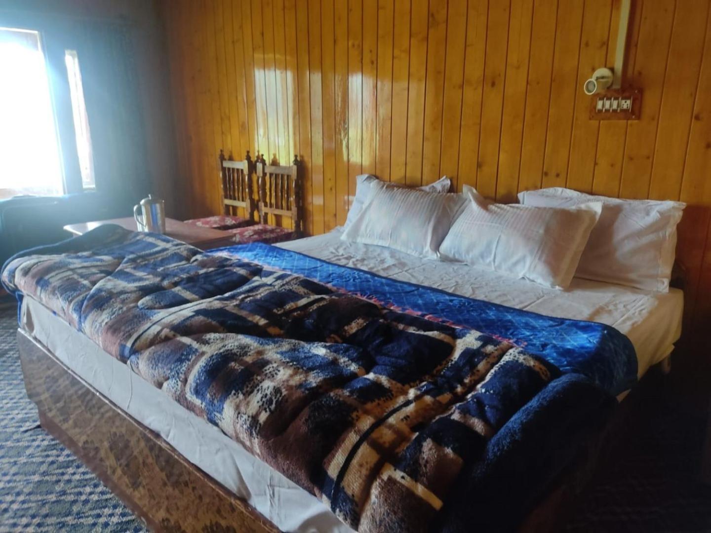 Roseland Cottage , Gulmarg Zewnętrze zdjęcie