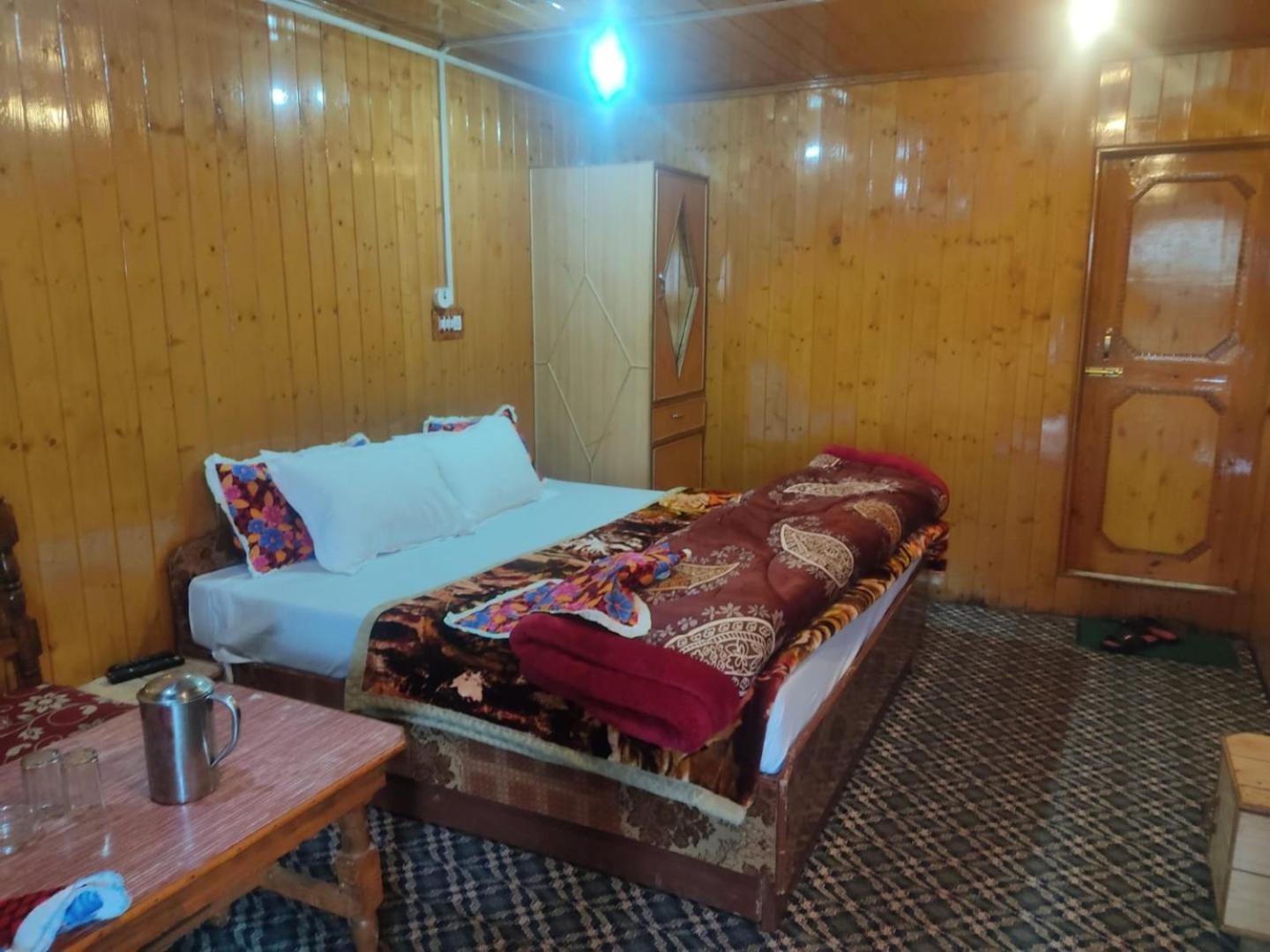 Roseland Cottage , Gulmarg Zewnętrze zdjęcie